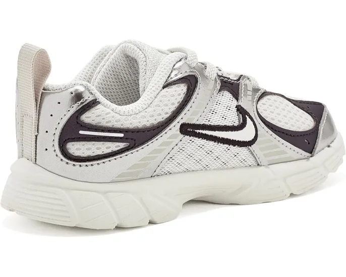 Кроссовки Nike V5 RNR для малышей