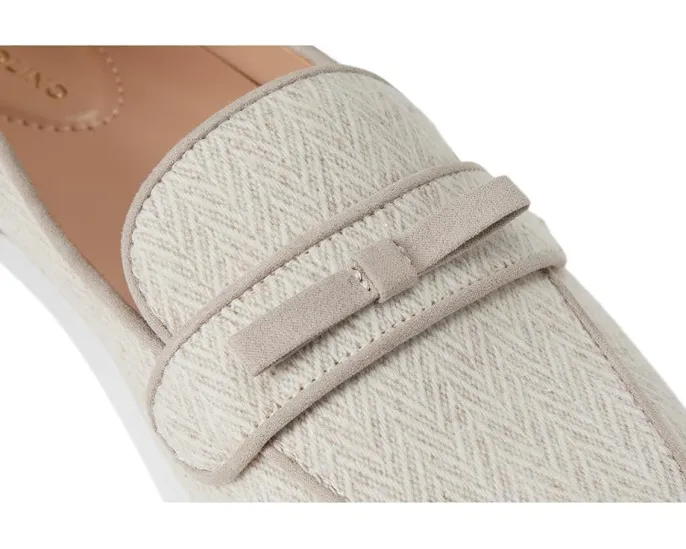 Мокасины Bandolino Meonna с маленьким бантом и квадратным носком