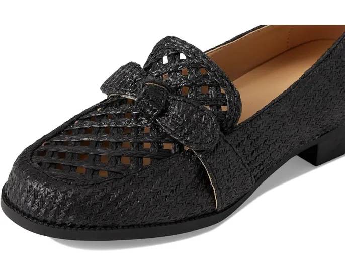 Лоферы Bandolino Lilanaa на квадратном каблуке с прорезным декором