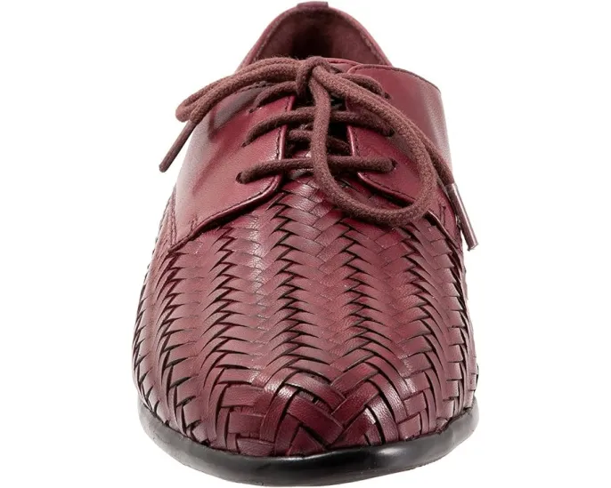 Туфли Trotters Lizzie Herringbone оксфорды с острым носком и резиновой подошвой