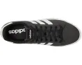 Кроссовки Adidas Daily 4.0 с текстильным верхом и усиленным носком