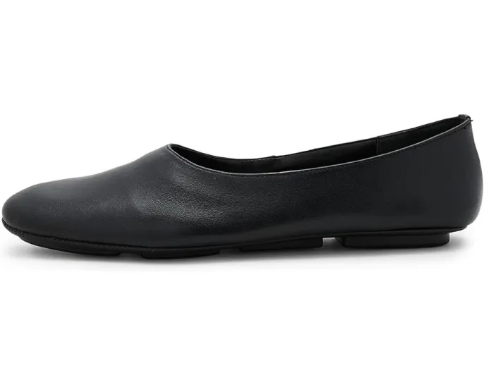 Балетки Catisha с круглым носком и резиновой подошвой Vince Camuto