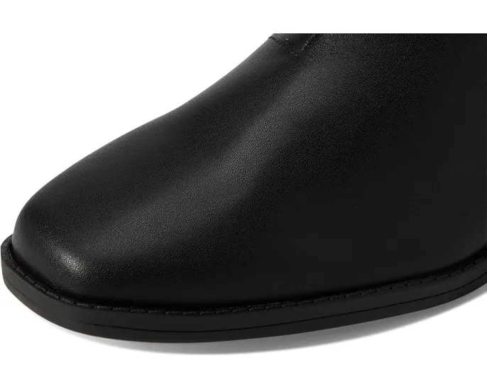 Ботинки Clarks Danyelle Skip с удобной стелькой и тягом на пятке