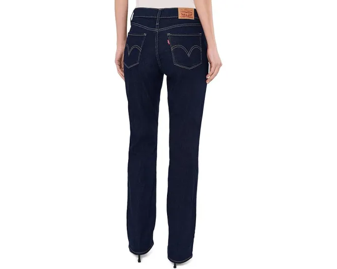 Женские джинсы Levi's Womens Classic Bootcut с технологией WaterLess и кожаным патчем