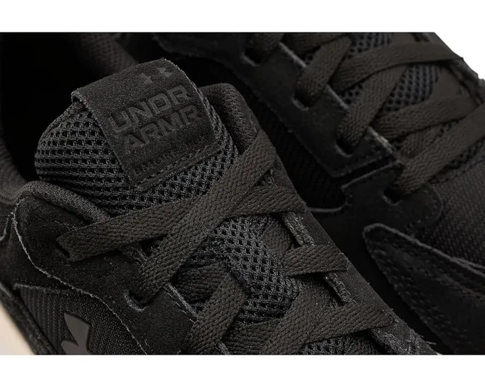 Кроссовки Under Armour Edge Suede с замшевым верхом и шнуровкой