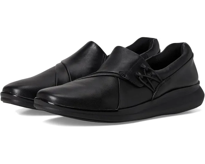 Слипоны Clarks Lynell с клиновидным каблуком и стелькой для поддержки