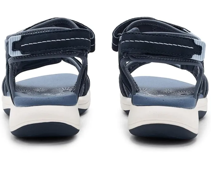 Сандалии Clarks Cloudsteppers Mira Free с мягкой стелькой Cushion Soft и ремешком на липучке