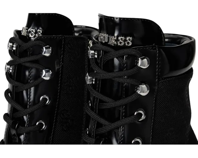 Ботильоны GUESS Nellsan на устойчивом каблуке с круглым носком