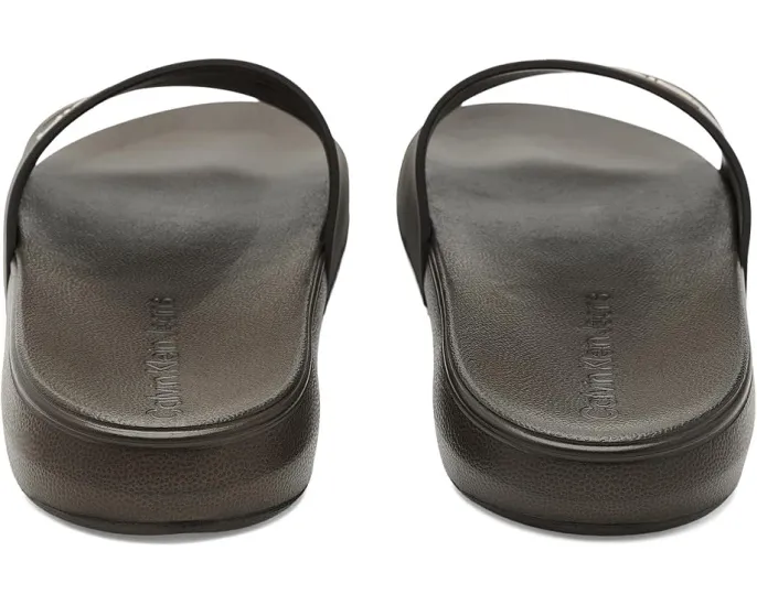 Сланцы Calvin Klein Wythe с логотипом CK и круглым открытым носком
