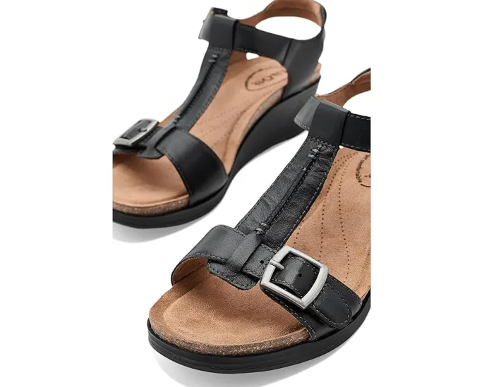 Сандалии Taos Footwear Top Notch на танкетке с кожаным верхом и декоративными пряжками