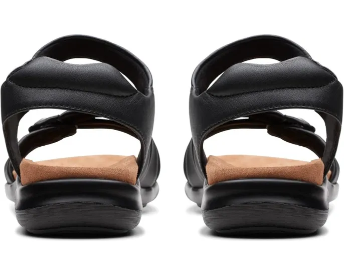 Сандалии Clarks Kitly Ave с ремешком на липучке и контурной стелькой