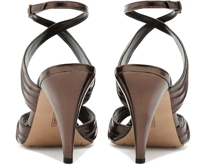 Vince Camuto босоножки Altnori на каблуке с перекрестными ремешками