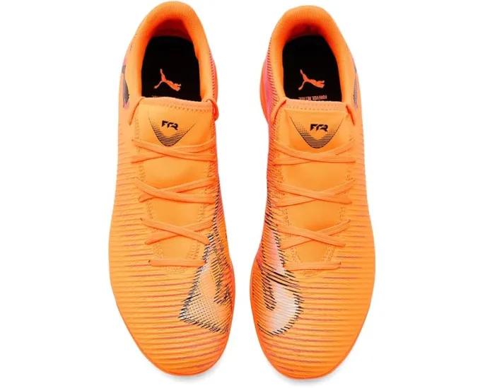 Футбольные бутсы Puma Future 8 Play для залов с искусственной кожей и язычком на липучке