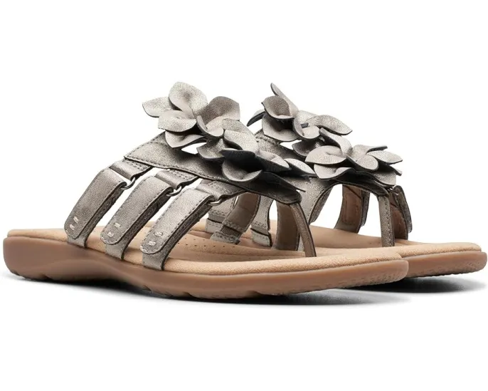 Сандалии Clarks Elizabelle Mae с кожаным верхом и цветочным декором