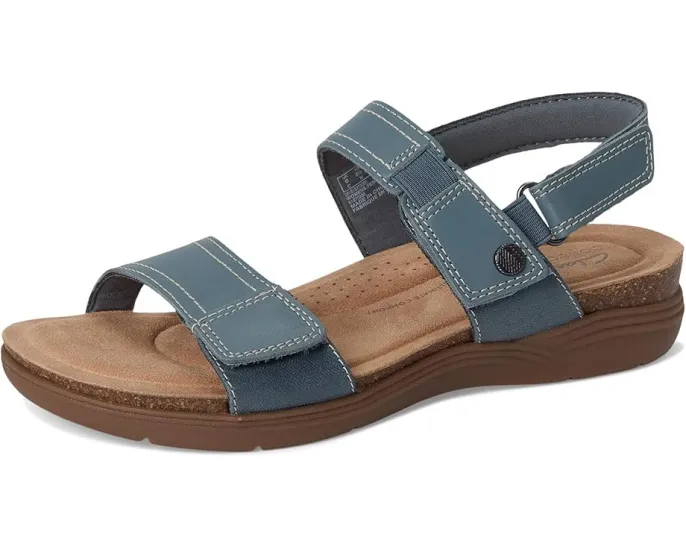 Кожаные сандалии Clarks April Clover на ремешке с пробковой стелькой