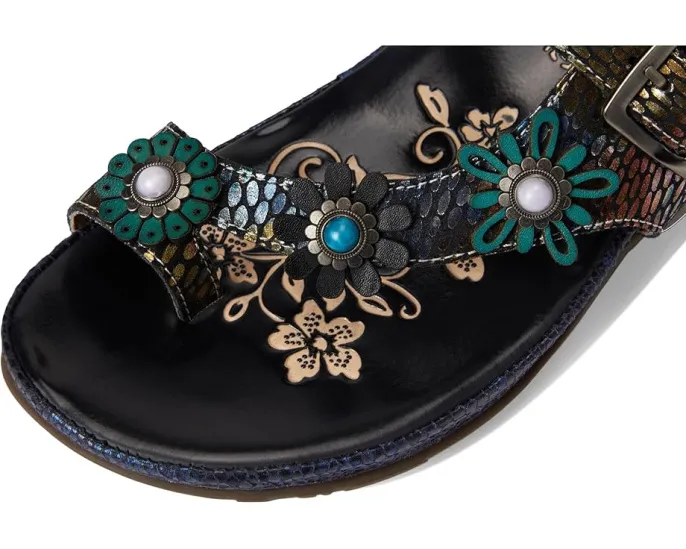 Сандалии Kindness с узором под змею и объемными цветами