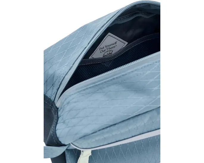 Дорожная косметичка Chapter с карманом на молнии Herschel Supply Co.