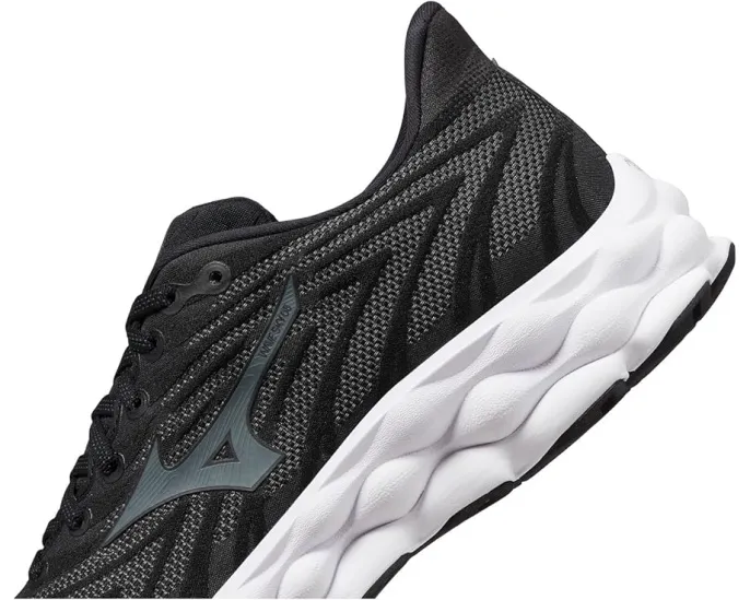 Кроссовки Mizuno Wave Sky 8 с технологией MIZUNO ENERZY NXT