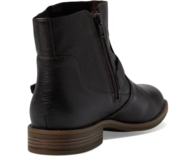 Ботинки Clarks Camzin Loop из кожи с боковой молнией и декоративной пряжкой
