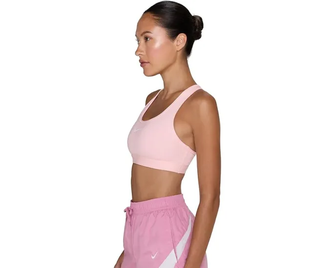 Спортивный бюстгальтер Nike Swoosh со средней поддержкой и вшитыми чашками