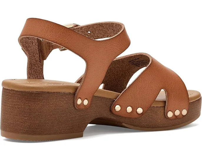 Сандалии Steve Madden Mayson на массивной платформе с металлическими заклепками