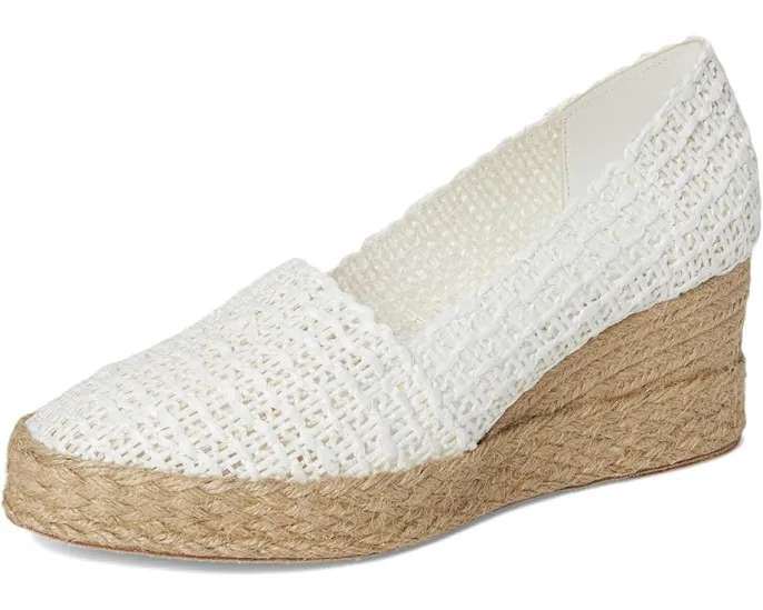 Босоножки Andre Assous Patti на танкетке из рафии