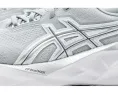 Кроссовки ASICS Novablast 5 Atc с дизайном в стиле 80-х
