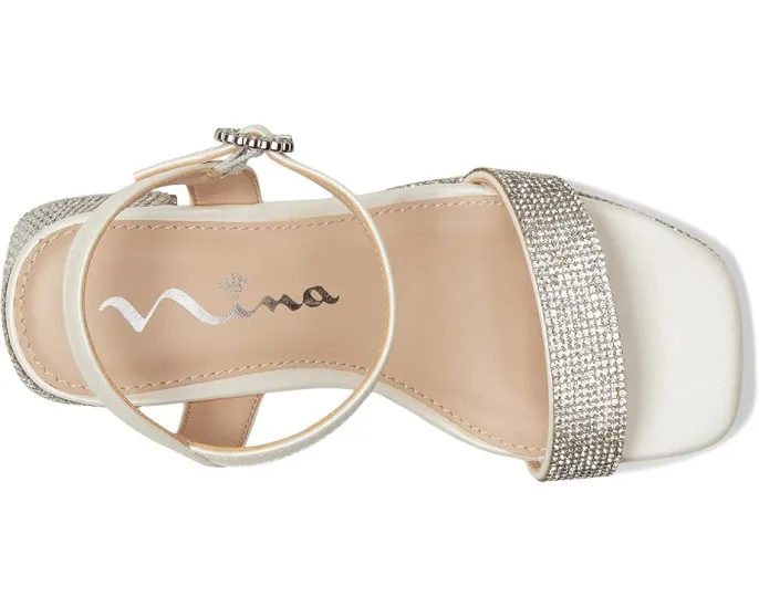 Детские босоножки Nina Kids Marysol на каблуке со стразами