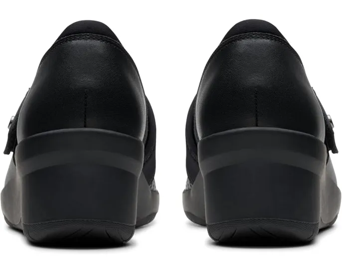 Туфли Clarks Suttyn May с танкеткой на липучках