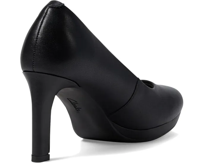Туфли-лодочки Clarks Ambyr Joy с круглым носком и прямым каблуком
