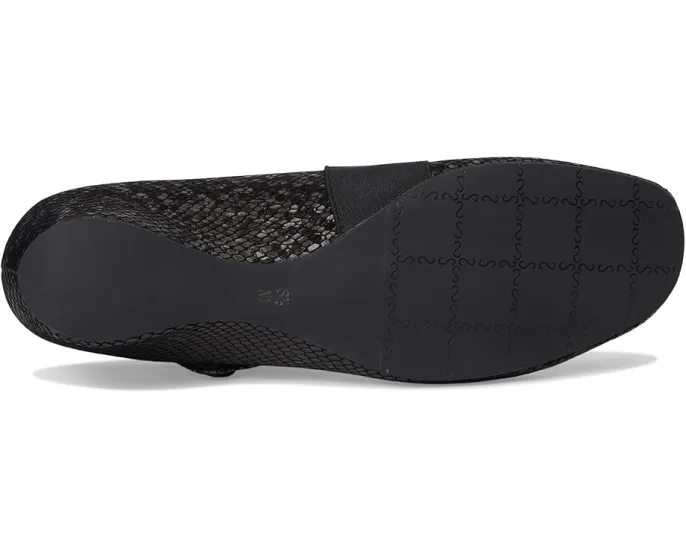 Туфли Vaneli Mary с квадратным носком и небольшим каблуком