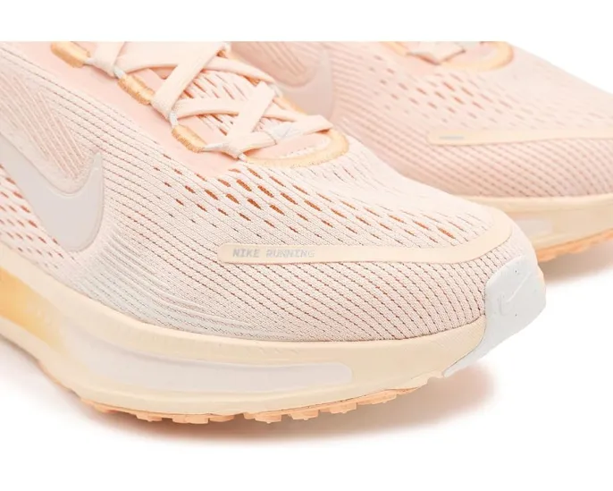 Беговые кроссовки Nike Kids Vomero 18 с пеной ReactX