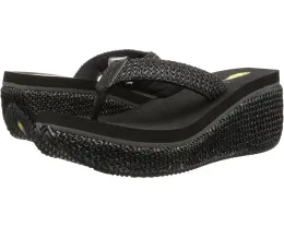 Сандалии VOLATILE Island на платформе с плетеными ремешками и текстурированной подошвой