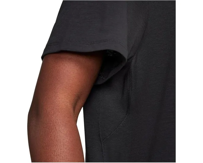 Футболка Nike One Relaxed с коротким рукавом и технологией Dri-FIT