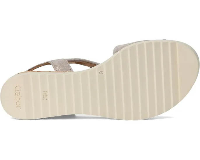 Босоножки Gabor 62.751 на платформе с ремешком на пряжке и резиновой подошвой