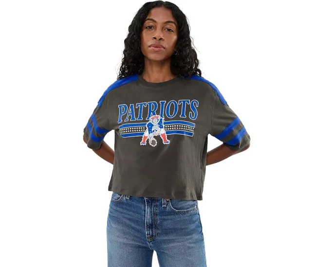 Укороченная футболка NFL New England Patriots с блестками Junk Food Clothing
