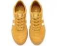 Кроссовки Badminton Suede от Gola с верхом из замши и винтажной подошвой