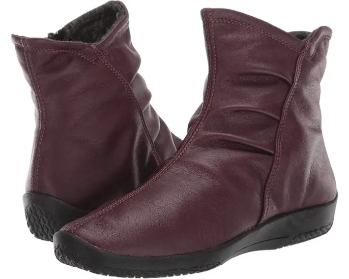 Ботинки W9 от Arcopedico с молнией сбоку и мягкой подкладкой