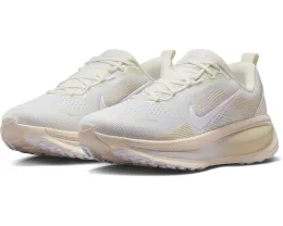 Кроссовки Nike Vomero 18 Essential с максимальной амортизацией Summit White