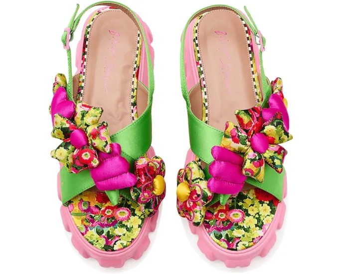 Босоножки Jeromy на каблуке с цветочными украшениями от Blue by Betsey Johnson