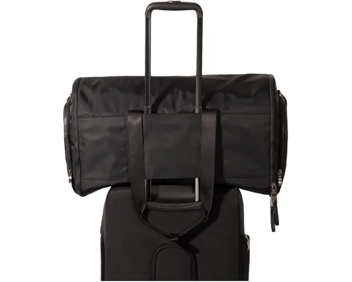 Дорожная сумка Baggallini Madison 2 In 1 Garment Duffel трансформируемая в вешалку