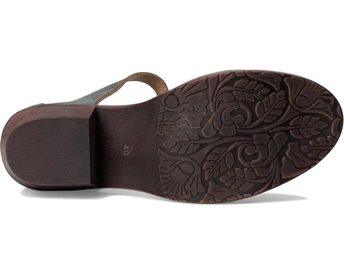 Сандалии Cabracho с цветочным тиснением и регулируемой застежкой