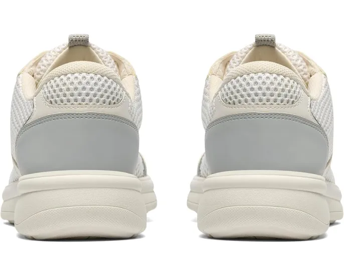 Кроссовки Clarks Ezrinn Tie с легкой конструкцией
