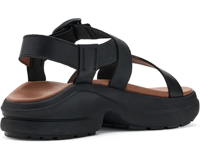 Сандалии Chaco Cushform на кожаной подошве с каблуком