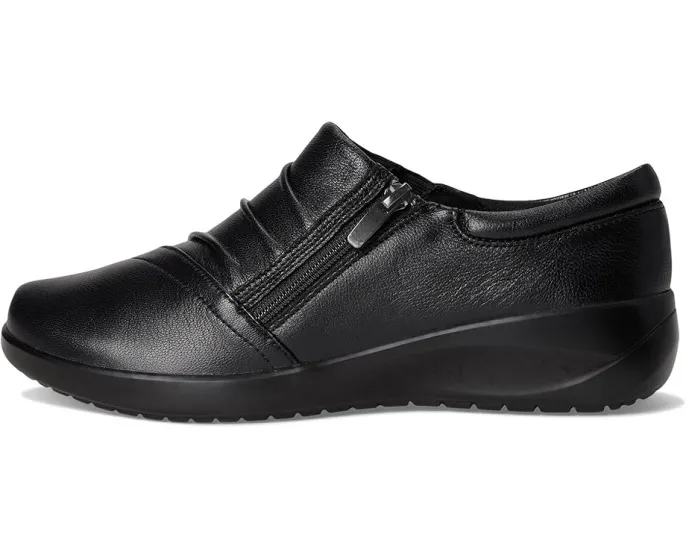 Туфли Clarks Kaetlyn Mila из шоколадной кожи с боковой молнией