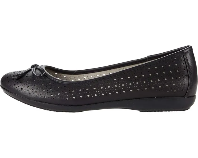 Cliffs by White Mountain балетки Cheryl с бантом на мыске и текстурным каблуком