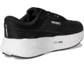 Кроссовки Brooks Revel Max с технологией GlideRoll Rocker для плавного переката