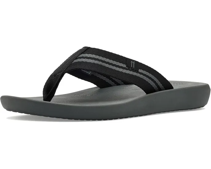 Шлепанцы FitFlop Iqushion с двумя полосками и перепонками