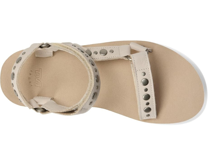 Сандалии Midform Universal Studded от Teva на платформе с шипами