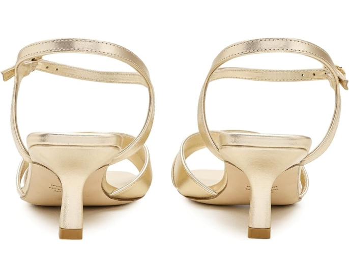 Босоножки Stuart Weitzman Vinnie Sandal 50 на каблуке kitten heel